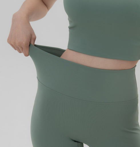 Lifting Fit Bootcut Leggings