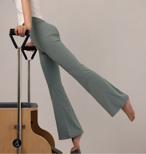 Lifting Fit Bootcut Leggings