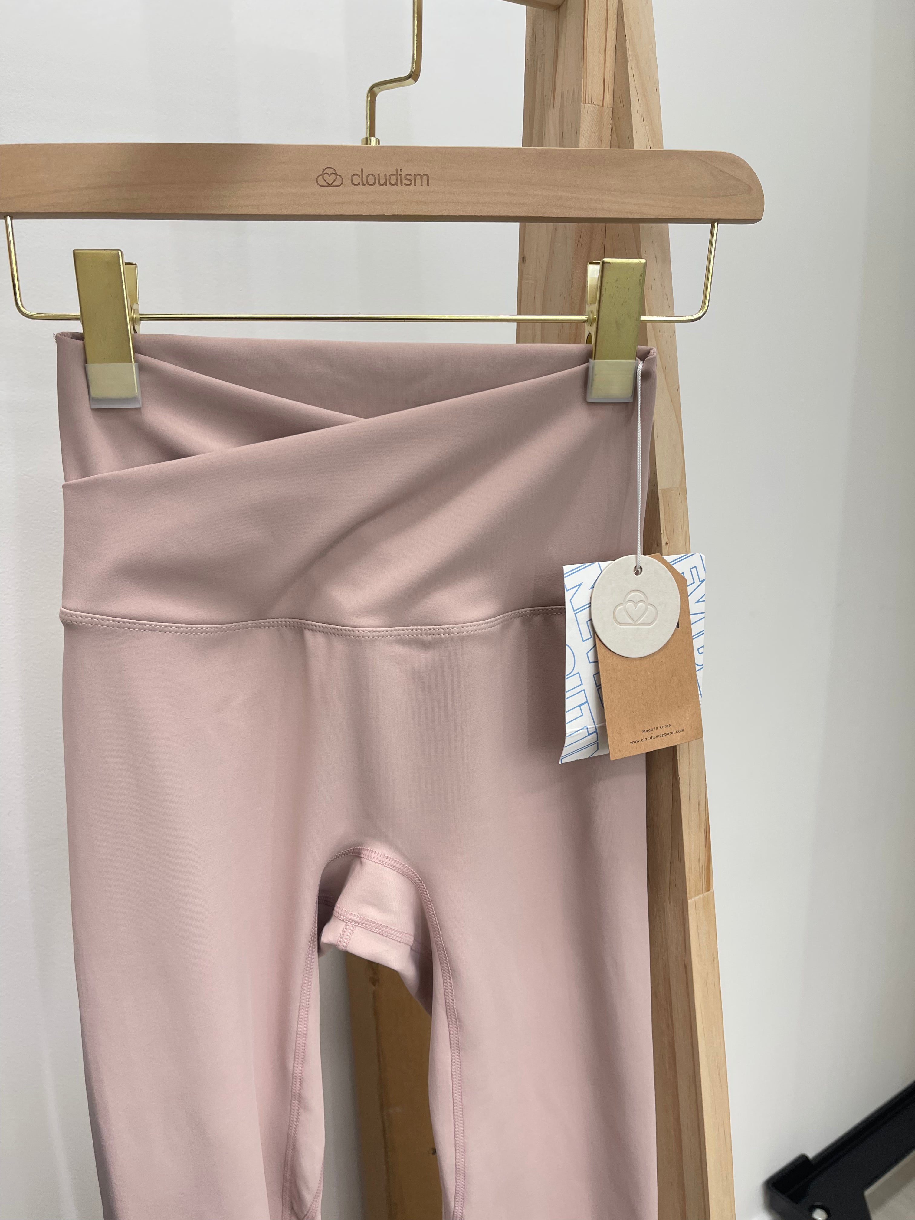 Light Ice Cross Line Leggings