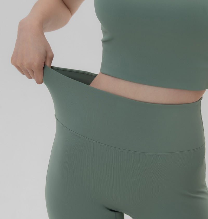 Lifting Fit Bootcut Leggings