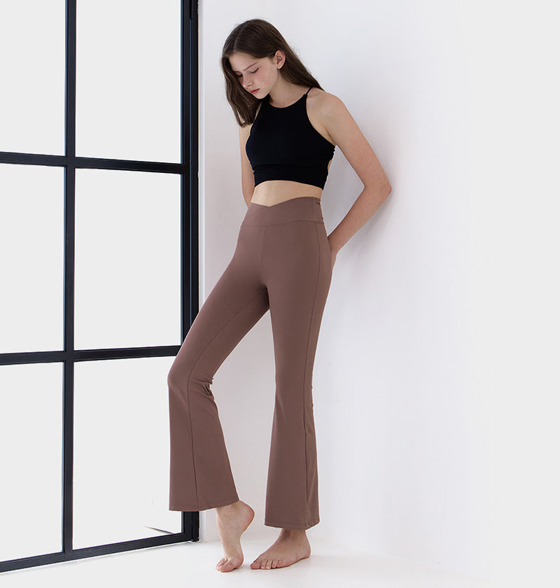 Air Light Overlap Bootcut Leggings