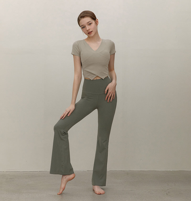 Back Cross Bootcut Leggings
